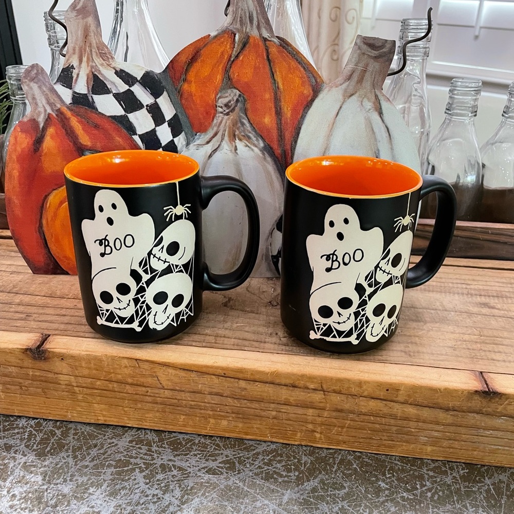 SPECTRUM BLACK HALLOWEEN“BOO”GHOST AND SKULL COFFEE MUGS -
